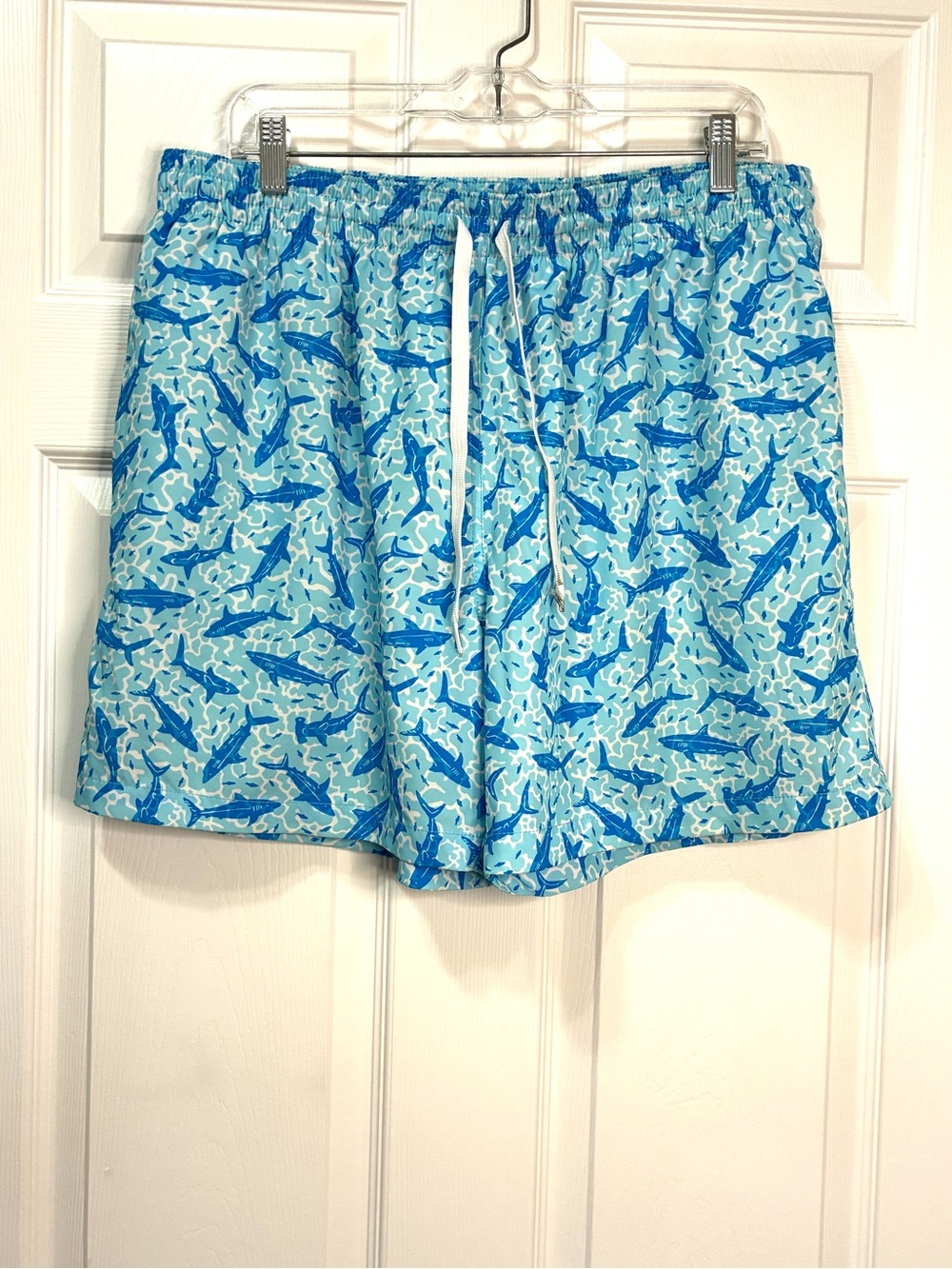 Chubbies Classic Swim Trunks Mens XXL Blue The Shark Sides Print Pull On Pockets